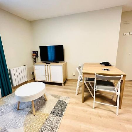 The Cocoon In The Center Of Senlis Apartment Senlis  Bagian luar foto